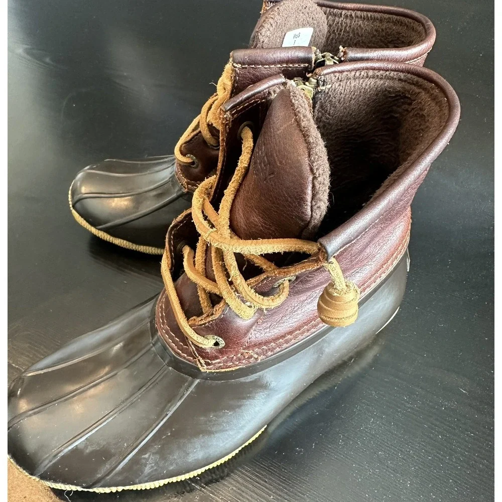 Sperry Women's Size 5 Saltwater‎ Duck Boots